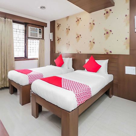 Oyo 17278 Hotel Srinivas Mangalore Eksteriør billede